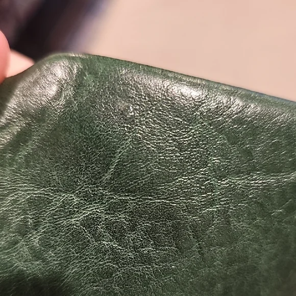 Green Faux Leather Sling Bag - Picture 4 of 4